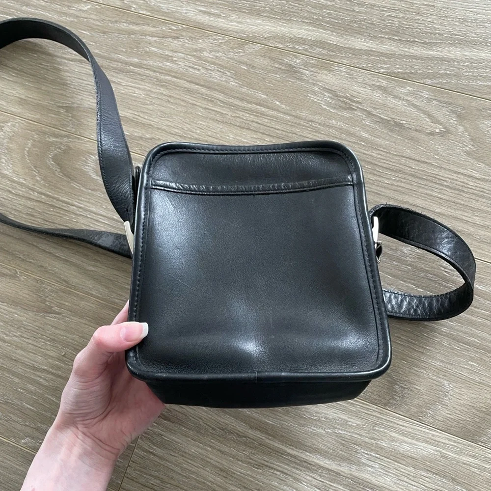 Vintage Coach 9817 Camera Crossbody Handbag Black Leather Made in USA - Picture 8 of 9